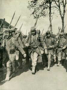 行進中のフランス軍、第一次世界大戦、1914-1918、c1920。