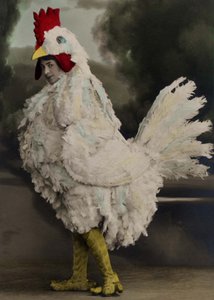 Fritzi Massaryがレビューに登場！私たちはまだ生きています！ベルリンのメトロポールシアターで 作： Unbekannt