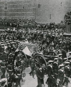 1910年5月20日、ウィンザー王エドワード7世の葬列。