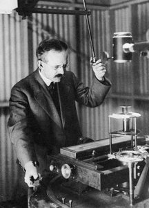 ジョージエラリーヘイル1868〜1938年、黒点を観察するアメリカの天文学者、1907年