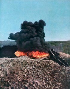 火炎放射器を使用するドイツの兵士、ロシア、1941