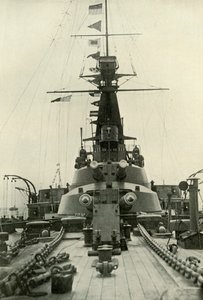 旗を守る、1919年。 作： Unbekannt