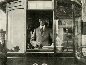 陛下はグラスゴーの街を路面電車で運転しました...、1924、1937。 作： Unbekannt