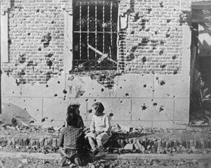 ホームレスの子供、バルセロナ、カタルーニャ、スペイン、スペイン内戦、c1936-c1939 作： Unbekannt