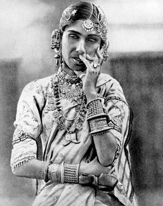 インドのノーチ少女、1936 作： Unbekannt