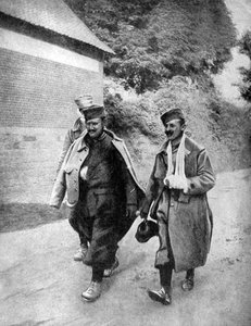 負傷したフランスの兵士、アラス、フランス、第一次世界大戦、1915 作： Unbekannt