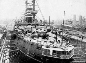 イギリスのポーツマスのドックでの日本の軍艦ミカサ、1904 作： Unbekannt