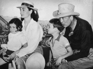 ジョンヒューストン1906〜1987年、アメリカの映画監督、俳優、1957年