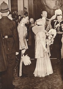 ジョージ6世とエリザベス女王、1937年の戴冠式を記念して昼食会を開く 作： Unbekannt