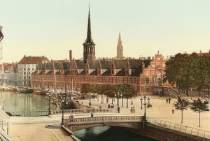 コペンハーゲン。証券取引所です。 1900年頃。Photoglob- Zurichによる写真 作： Unbekannt