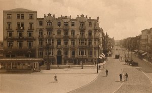 パブリックプレイスとアベニューリッペン、タウンスクエアとアベニューリッペン、c1900。 作： Unbekannt
