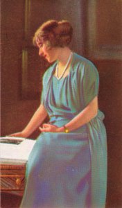 レディエリザベスボウズリヨン1900-2002 作： Unbekannt
