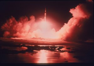 1972年にアポロ17号のミッションを開始 作： Unbekannt