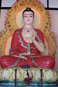 リンアン仏塔。メディスンブッダ（Bhaisajyaguru）像。ダラット。ベトナム 作： Unbekannt