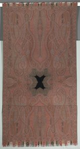 大きな対称ボテスと小さなブラックセンターを備えたロングショール、1855-1862。 作： Unbekannt