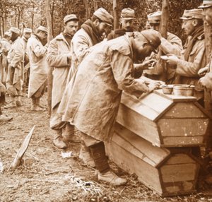 気味の悪い食事、Carency、フランス北部、c1914-c1918。