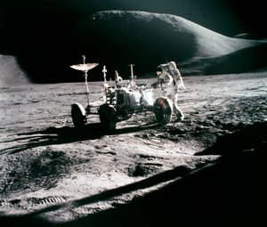 有人宇宙飛行、アメリカ、アポロ15号 アポロ15号の宇宙飛行士、ジェームズ・アーウィンと月面ローバー 作： Unbekannt