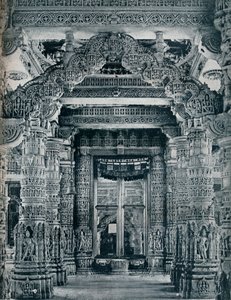 アブマウント、ディルワラのジャイナ教寺院の入り口にある大理石の彫刻、c1100。 作： Unbekannt
