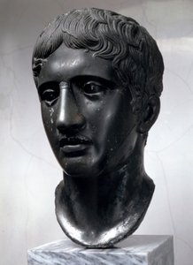 ポリクレイトスによるオリジナルの後のドリフォロスのローマ時代のコピーの大理石の頭