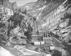 マイニングキャンプ、ネバダ州、アメリカ合衆国、c1900。 作： Unbekannt