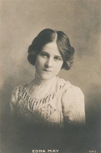 エドナ・メイさん、1878-1948、c1930。 作： Unbekannt
