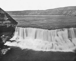 アメリカ合衆国、モンタナ州グレートフォールズ近くのミズーリ川、c1900。 作： Unbekannt