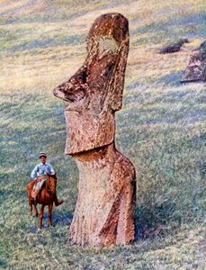 1933-1934年にチリのイースター島にあるモアイ像 作： Unbekannt