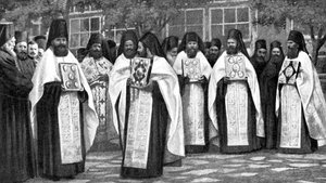 1922年、ギリシャの典礼のボリュームを運ぶギリシャ教会の修道士 作： Unbekannt