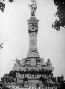 消防士の記念碑、1897年、1920年代 作： Unbekannt
