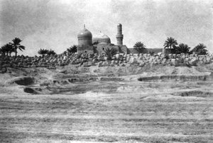 1918年バグダッド近くのモスクと墓地