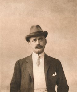 L.ニューマン氏、1911年