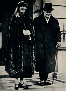 20代前半のチャーチル夫妻、1923年、1945年。 作： Unbekannt