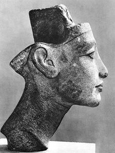 ネフェルティティ、ファラオアクヘナテンの女王と妻、紀元前14世紀の古代エジプト人 作： Unbekannt