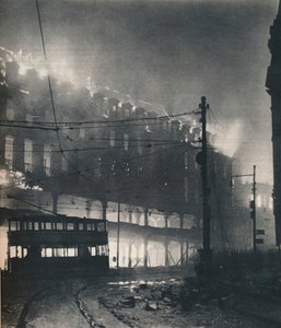 爆撃の9時間。シェフィールドのターンが来たとき、それは真冬でした。 1940 1942 作： Unbekannt