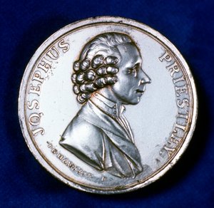 ジョセフ・プリーストリーの記念メダルの表側1733-1804、1803 作： Unbekannt