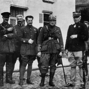 正面と経験の後、彼は第6ロイヤルスコッツフジリエ、1916年、1945年を指揮しました 作： Unbekannt