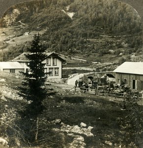 絵のように美しいテレマルケン道路-ノルウェー、c1905、グルンデスブロスカイズ駅で馬を乗り換え。 作： Unbekannt