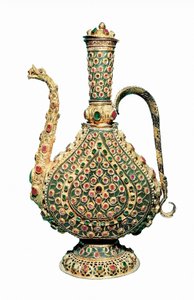 オスマン・アート：貴石をはめ込んだ金の水差し金銀細工 17世紀 作： Unbekannt