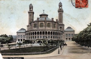 パリ：トロカデロ宮殿の外観 - 1908年のポストカード 作： Unbekannt