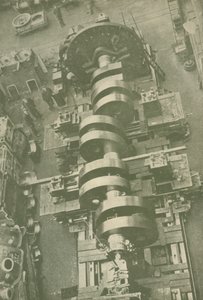 MVブリタニックホワイトスターのクランクシャフトの一部、27,000トン、c1930。