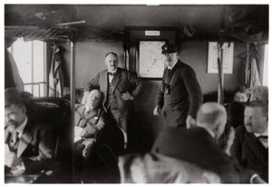 ツェッペリンの旅客コンパートメント、ボーデン湖、ドイツ、c1909-1933 1933