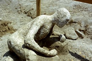 ポンペイの噴火で亡くなった人、西暦79年 作： Unbekannt