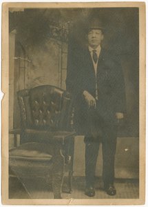 1926年以前のサミュエル・グラントの肖像写真。 作： Unbekannt