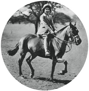エリザベス王女の乗馬、ウィンザーグレートパーク、1935年、1937年 作： Unbekannt