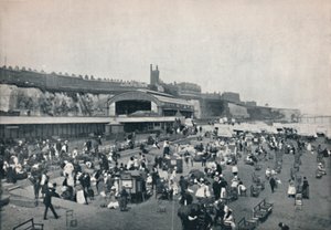 ラムズゲート-砂浜の活気ある眺め、1895 作： Unbekannt
