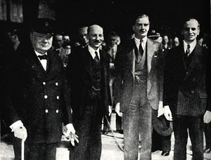 1945年6月27日、アメリカからロンドンに戻ります。