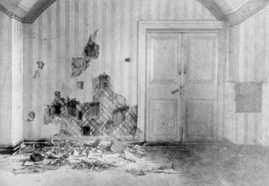 1918年7月17日、ロシア皇帝ニコライ2世と彼の家族が処刑された部屋、エカテリンブルク、ロシア 作： Unbekannt