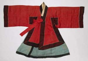 ロイヤルセレモニアルコスチュームとアクセサリー、1800年代後半〜1900年代初頭。 作： Unbekannt
