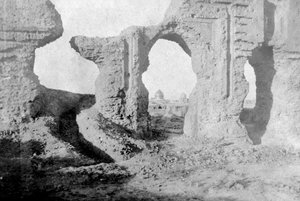 1917〜1919年、イラクのサマラシティのすぐ外にあるエンチャントガーデンの廃墟の壁 作： Unbekannt