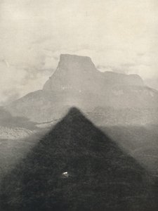 日の出のアダムスピクの影、1926 作： Unbekannt